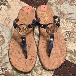 Michael Kors  flip flops
